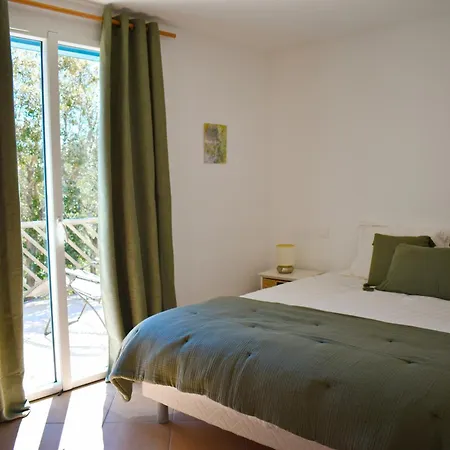 Casa Pozzu, 3 Bedrooms, Private Beach, * ボニファシオ