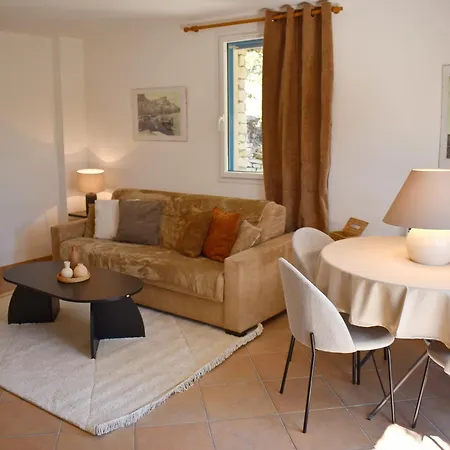 別荘 Casa Pozzu, 3 Bedrooms, Private Beach, ボニファシオ