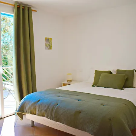 Casa Pozzu, 3 Bedrooms, Private Beach, 別荘 ボニファシオ