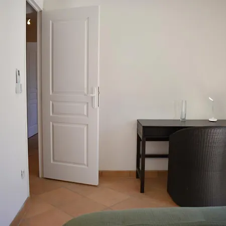 Casa Pozzu, 3 Bedrooms, Private Beach, * ボニファシオ
