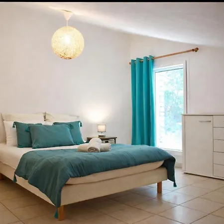 Casa Pozzu, 3 Bedrooms, Private Beach, 別荘 *